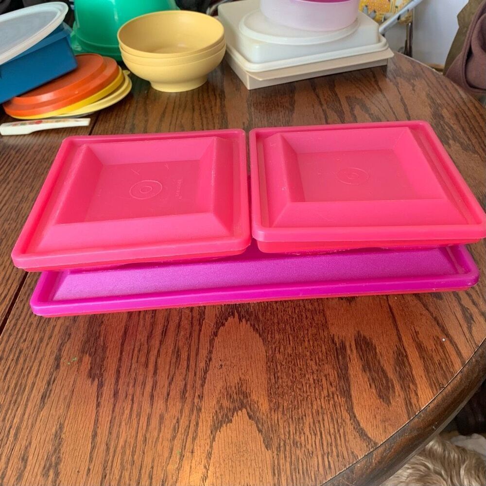 Retro Tupperware Storage Containers - Picture 4 of 5